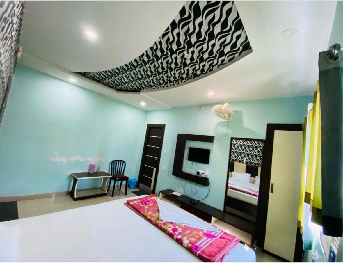 ホテル Basant Vihar International ガヤー エクステリア 写真